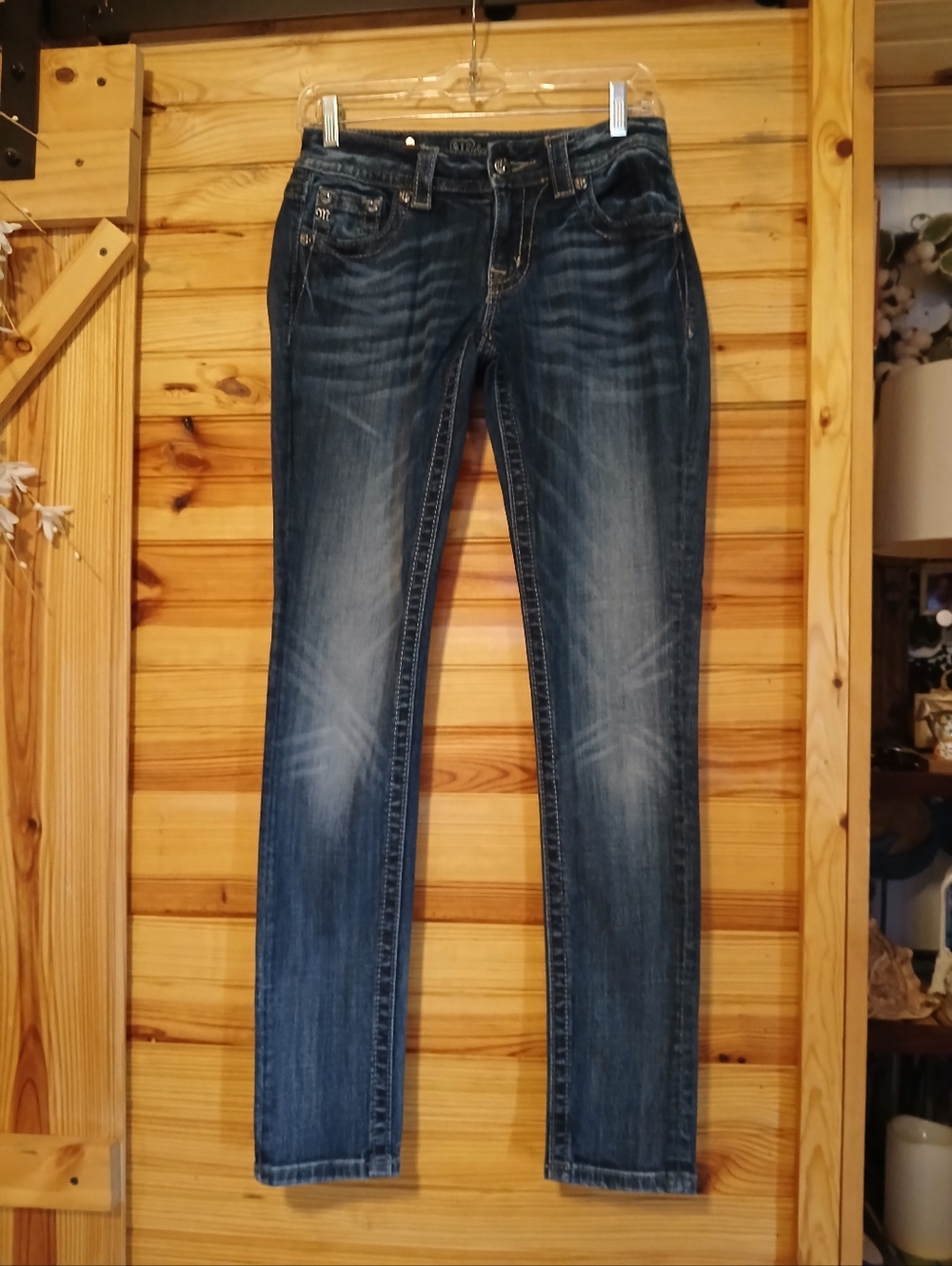 Miss Me Size 27